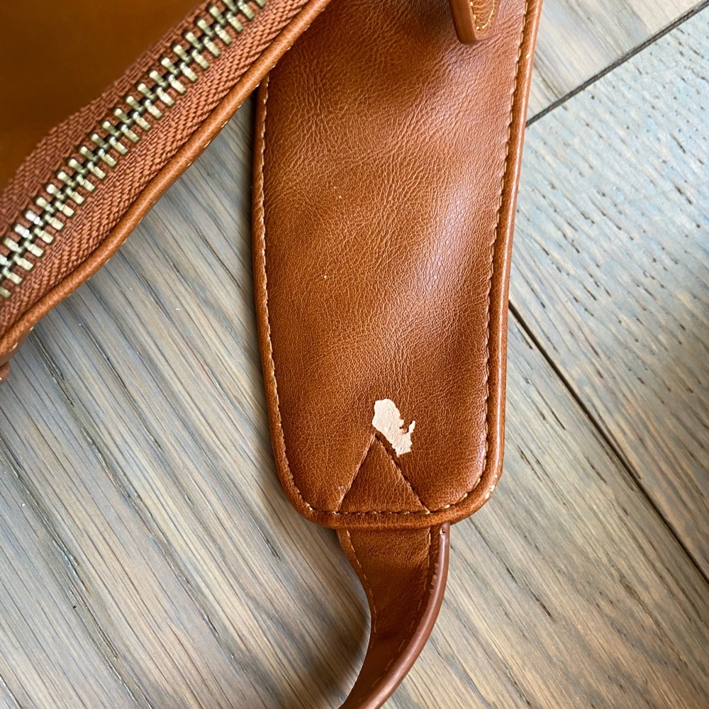 Leather backpack - Picture 5 of 6